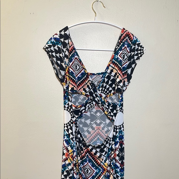 5/$25 BUNDLE Charlotte Russe Multicolor Geometric Maxi Dress - Picture 8 of 9